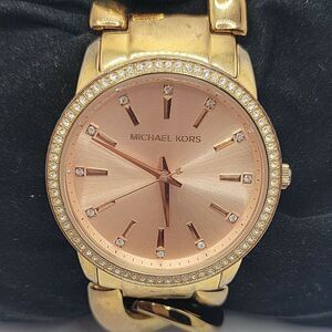 Michael Kors | Accessories | Michael Kors Runway Oversized  display picture 3